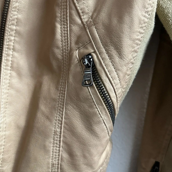 Guess Women'sJacket SmallFaux Leather Full ZipMotorcycleJacket PRICE DROP❤️ - Picture 6 of 8